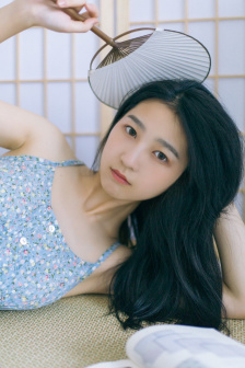 《少女们的茶道》樱花